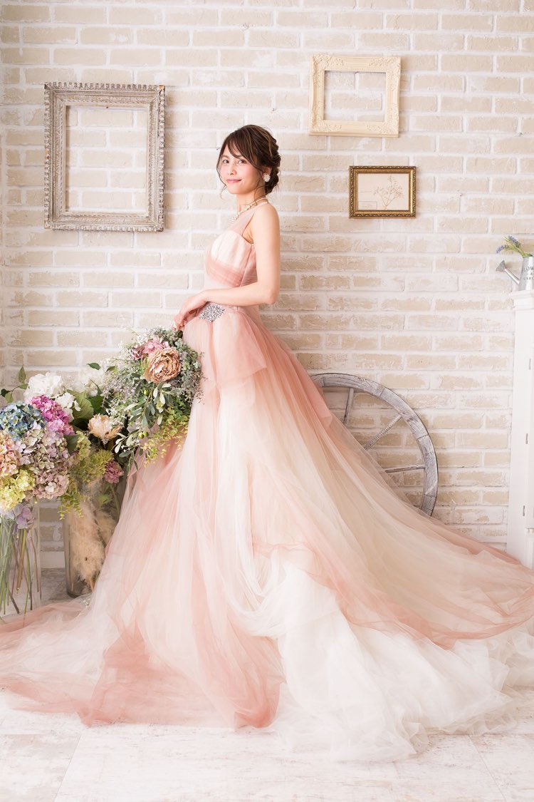 VERA WANG(ヴェラ・ウォン)ピンクグラーデーションノースリーブAラインドレス 花嫁二次会、1,5次会、フォトウェディング | レンタル