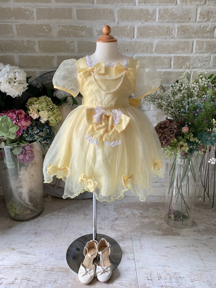 子供 キッズ 女の子 結婚式 イエロー フレア リボン付き 袖付き パフスリーブ ドレス | レンタルドレスのドレリッチ